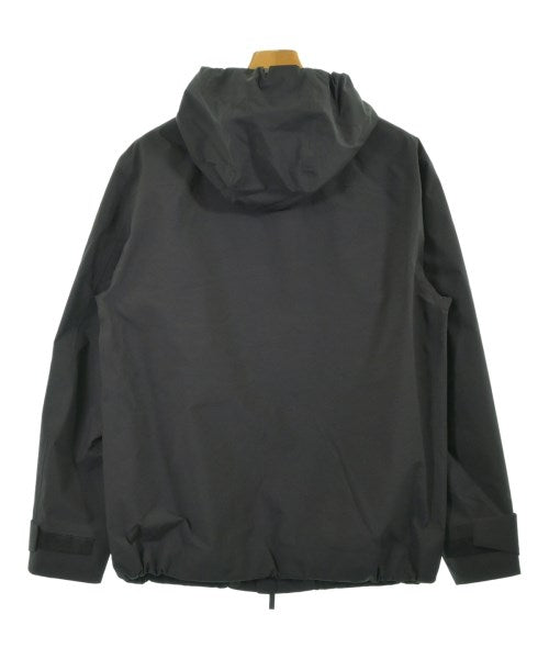 PRADA เสื้อพาร์กาภูเขา