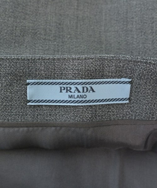 PRADA กระโปรงสั้น