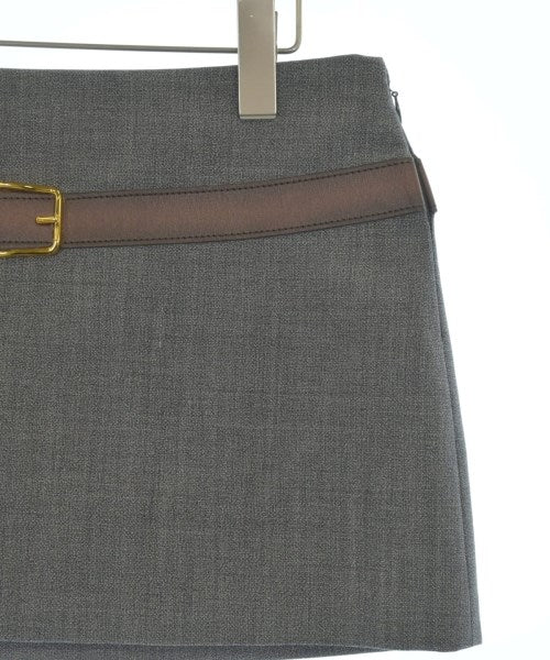 PRADA กระโปรงสั้น