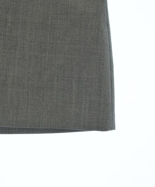 PRADA กระโปรงสั้น