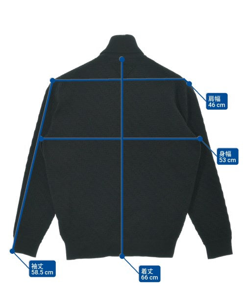 PRADA เสื้อยืด/เสื้อท็อปส์
