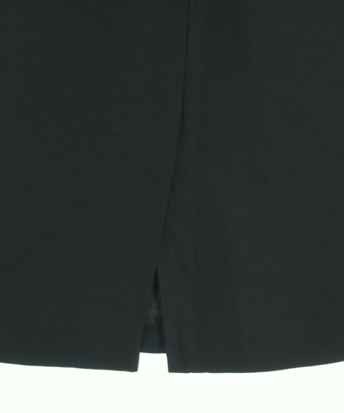 PRADA กระโปรงยาวถึงเข่า