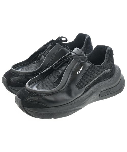 PRADA รองเท้าผ้าใบ