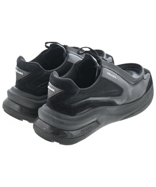 PRADA รองเท้าผ้าใบ