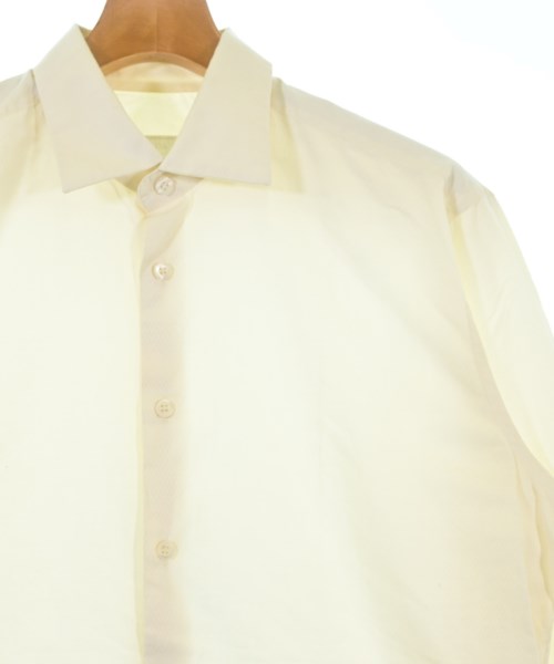 PRADA เสื้อลำลอง