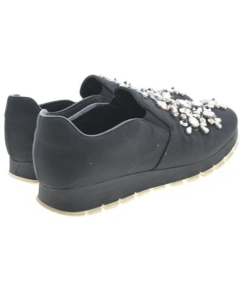 PRADA รองเท้าผ้าใบ