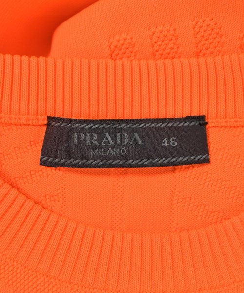 PRADA เสื้อยืด/เสื้อท็อปส์