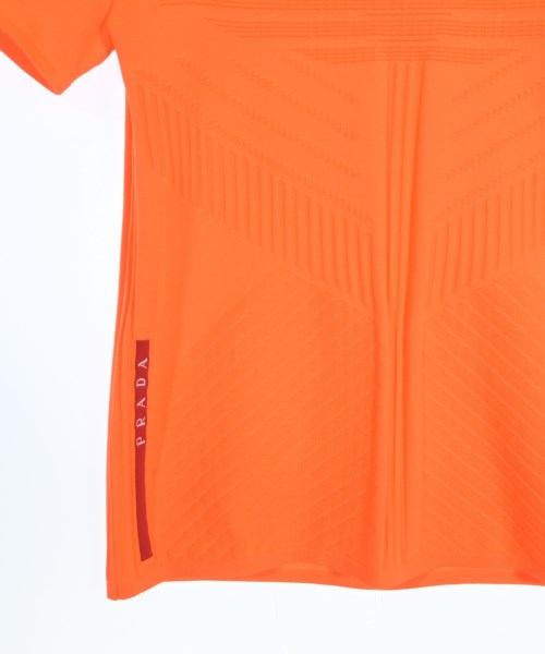 PRADA เสื้อยืด/เสื้อท็อปส์