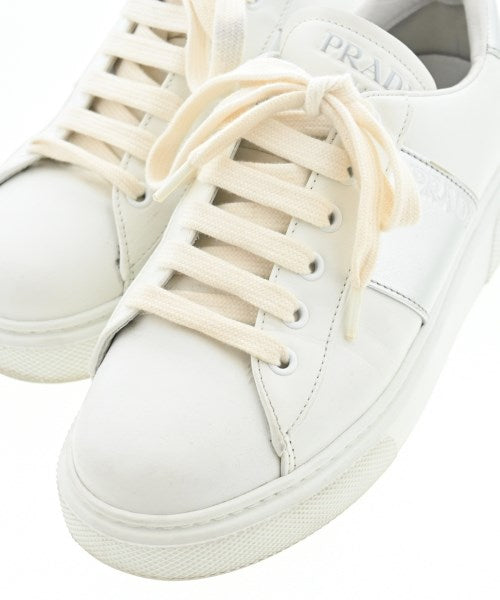 PRADA รองเท้าผ้าใบ