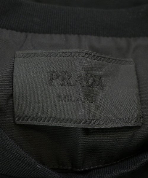 PRADA เสื้อยืด/เสื้อท็อปส์