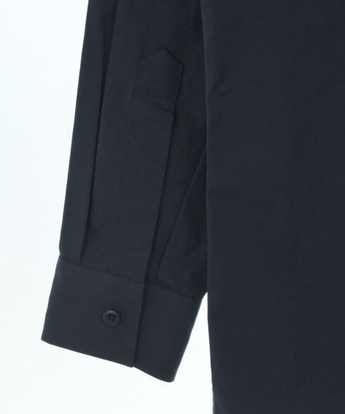 PRADA เสื้อลำลอง