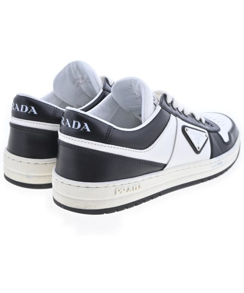 PRADA รองเท้าผ้าใบ