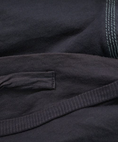 PRADA เสื้อยืด/เสื้อท็อปส์