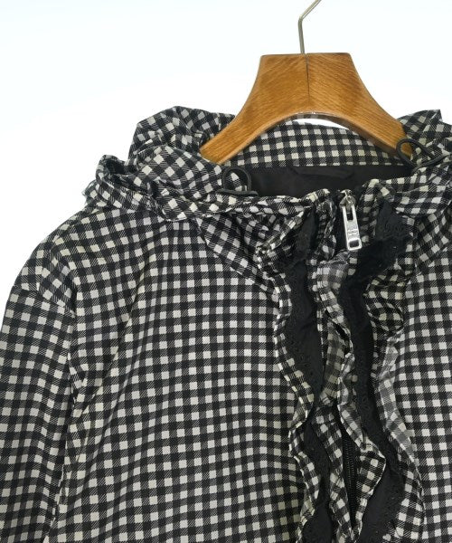 PRADA เสื้อพาร์กาภูเขา