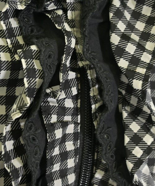 PRADA เสื้อพาร์กาภูเขา