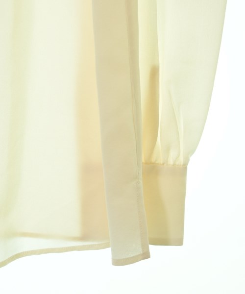 PRADA เสื้อสตรี