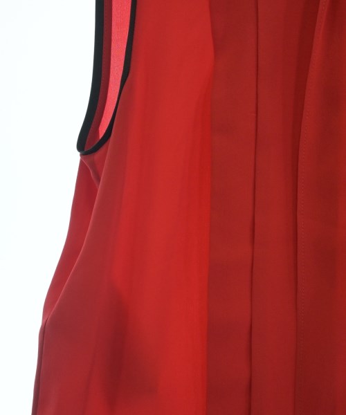 PRADA เสื้อลำลอง