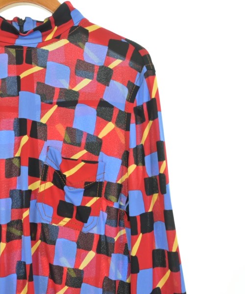 PRADA เสื้อลำลอง
