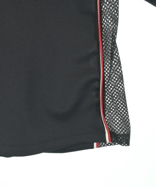 PRADA เสื้อยืด/เสื้อท็อปส์