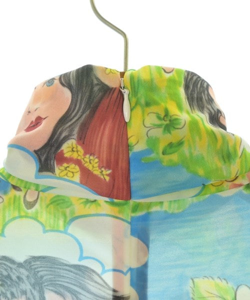 PRADA เสื้อยืด/เสื้อท็อปส์