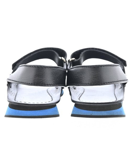 PRADA รองเท้าแตะ