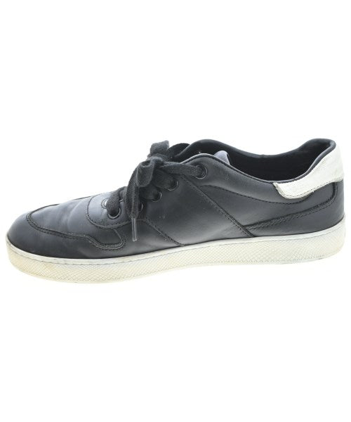 PRADA รองเท้าผ้าใบ
