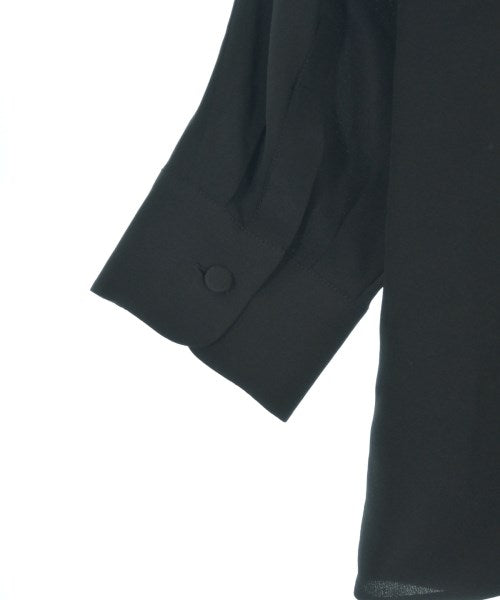 PRADA เสื้อสตรี