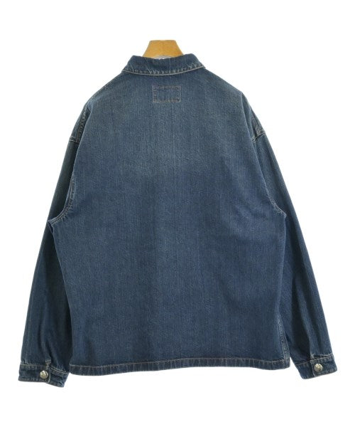 PRADA เสื้อลำลอง