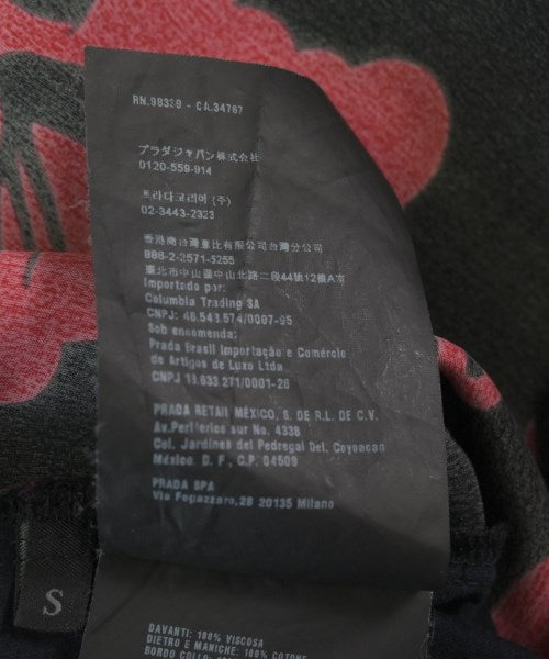 PRADA เสื้อยืด/เสื้อท็อปส์