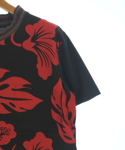 PRADA เสื้อยืด/เสื้อท็อปส์