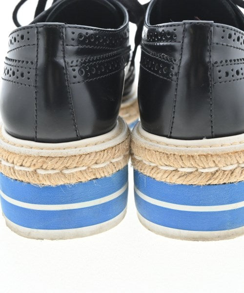 PRADA รองเท้าผ้าใบ