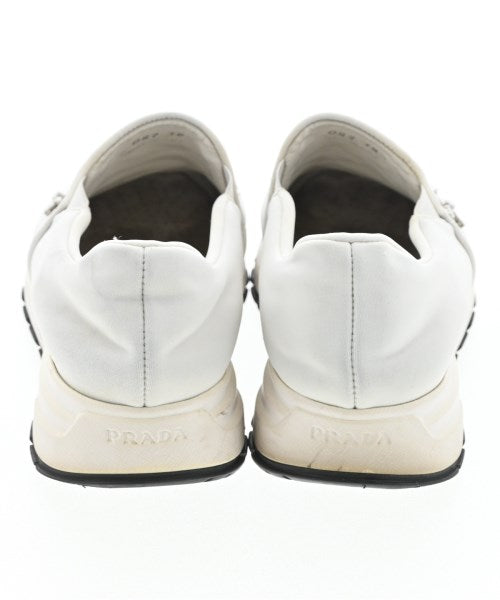 PRADA รองเท้าผ้าใบ
