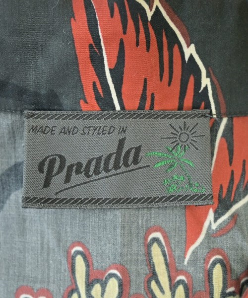 PRADA เสื้อลำลอง