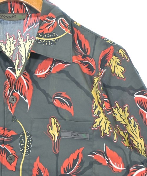 PRADA เสื้อลำลอง