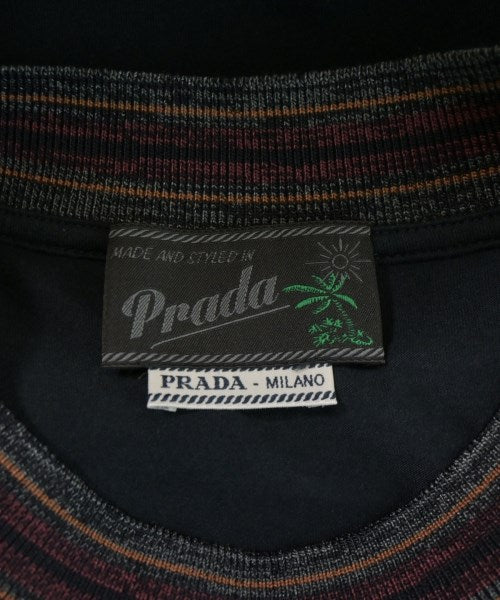PRADA เสื้อยืด/เสื้อท็อปส์