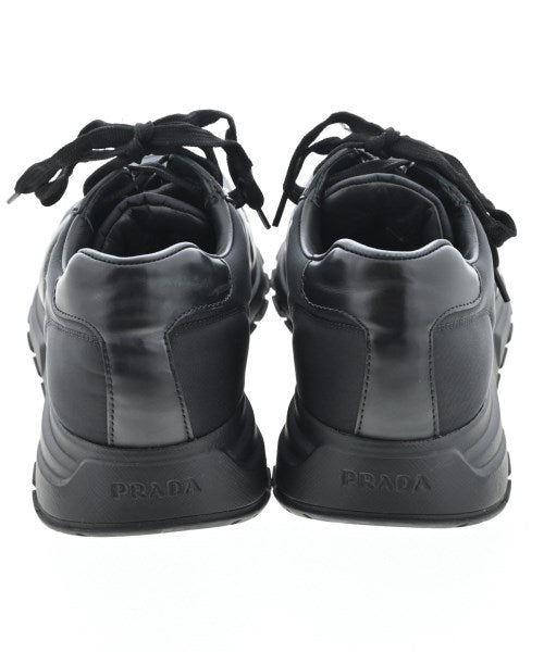 PRADA รองเท้าผ้าใบ