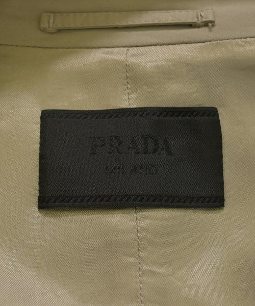 PRADA เสื้อกันฝน