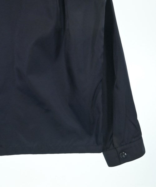 PRADA เสื้อลำลอง