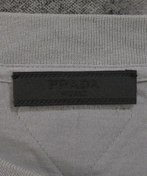 PRADA เสื้อยืด/เสื้อท็อปส์