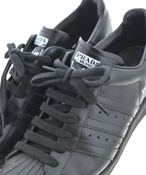 PRADA รองเท้าผ้าใบ