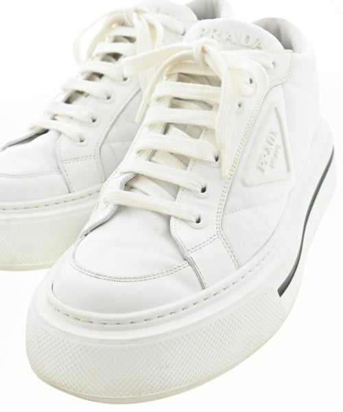 PRADA รองเท้าผ้าใบ