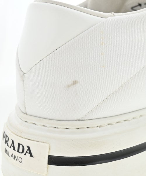 PRADA รองเท้าผ้าใบ