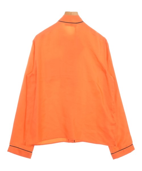 PRADA เสื้อสตรี
