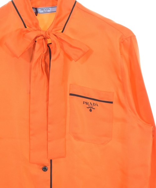 PRADA เสื้อสตรี