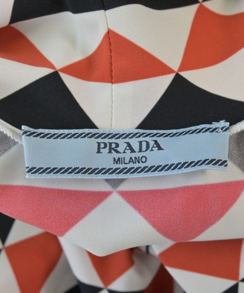 PRADA เสื้อยืด/เสื้อท็อปส์