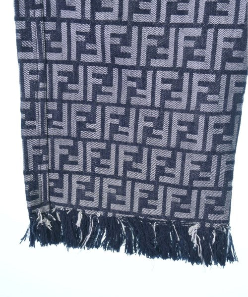 FENDI ยีนส์