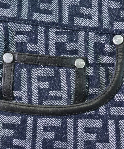 FENDI ยีนส์