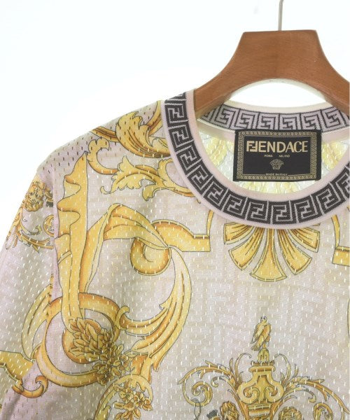 FENDI เสื้อยืด/เสื้อท็อปส์