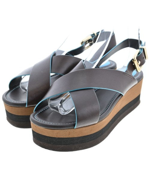 FENDI รองเท้าแตะ