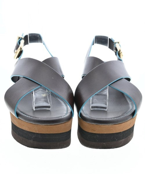 FENDI รองเท้าแตะ